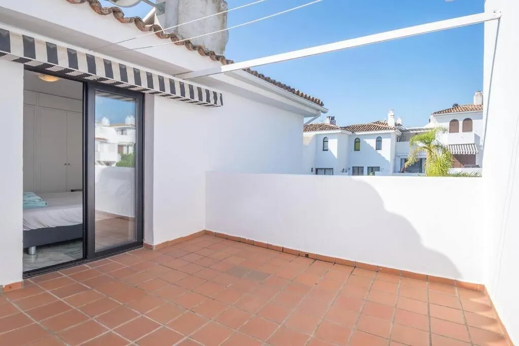 Casa Luna Beach Estepona contacts